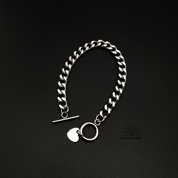Toggle Clasp Curb Chain Bracelet | Stainless Steel - Picture 9 of 10